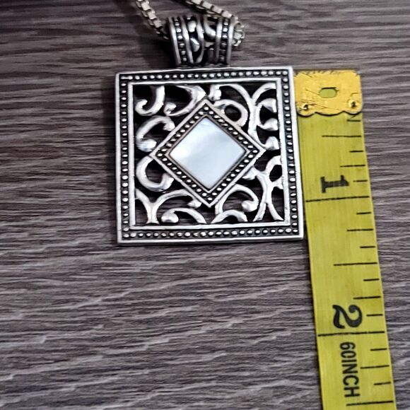 925 Sterling Silver Bali Mother of Pearl Center Square Necklace 16 inch - Picture 7 of 7
